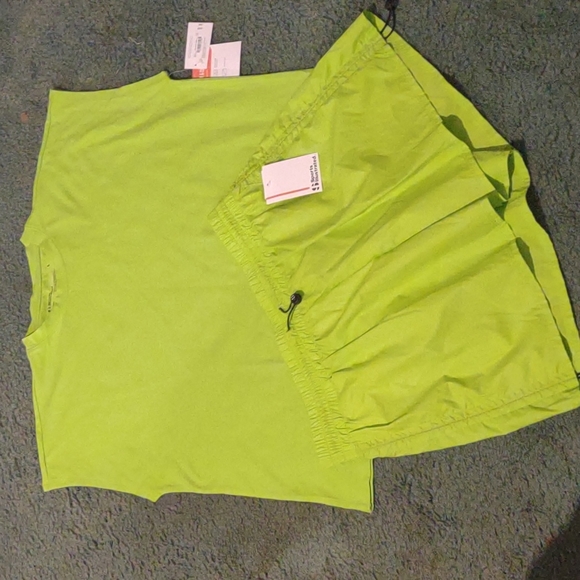 Sports Illustrated Tops - Lime green 💚 Sports Illustrated outfit nwt